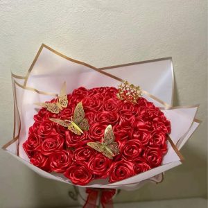 باقة ورد ساتان لون احمر